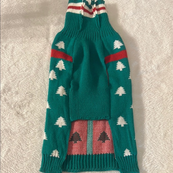 Holiday Dog Sweater - Green with Red Bow - Picture 5 of 7